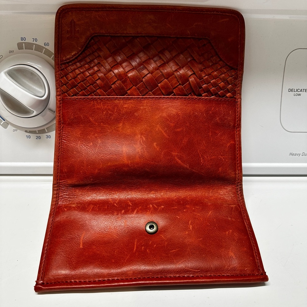 Frye Women's Melissa Basket Woven Wallet - Picture 4 of 7